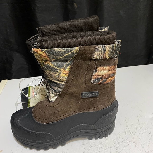 Itasca Other - Brand new Itasca  Camouflage kids boots size 4